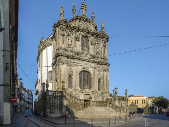 Barockkirche Igreja dos Clérigos in Porto am Jakobsweg Portugal