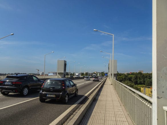 Autobahnbrücke Ponte da Arrábida in Porto