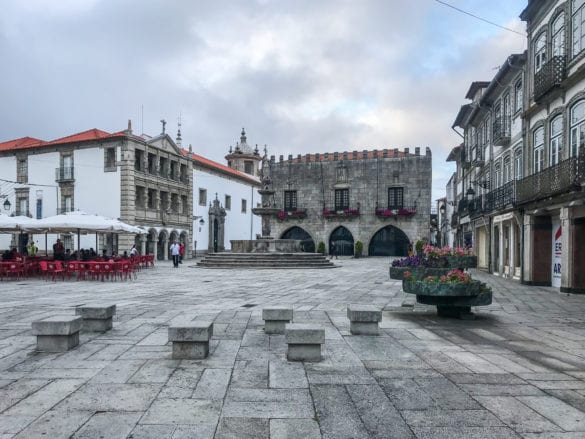 Platz in Viana do Castelo am Jakobsweg Portugal