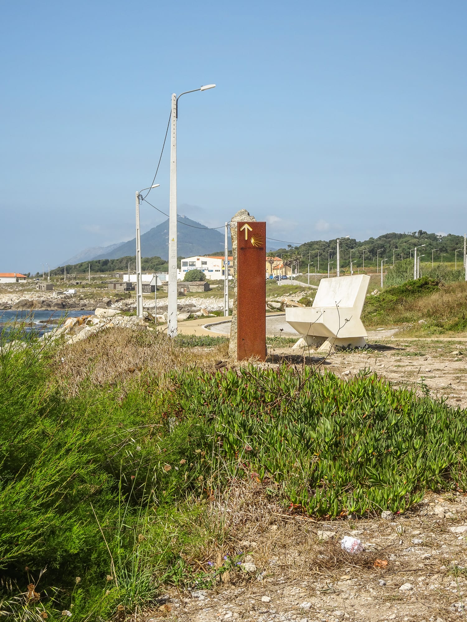 Jakobsweg Markierung in Vila Praia de Âncora am Jakobsweg Portugal