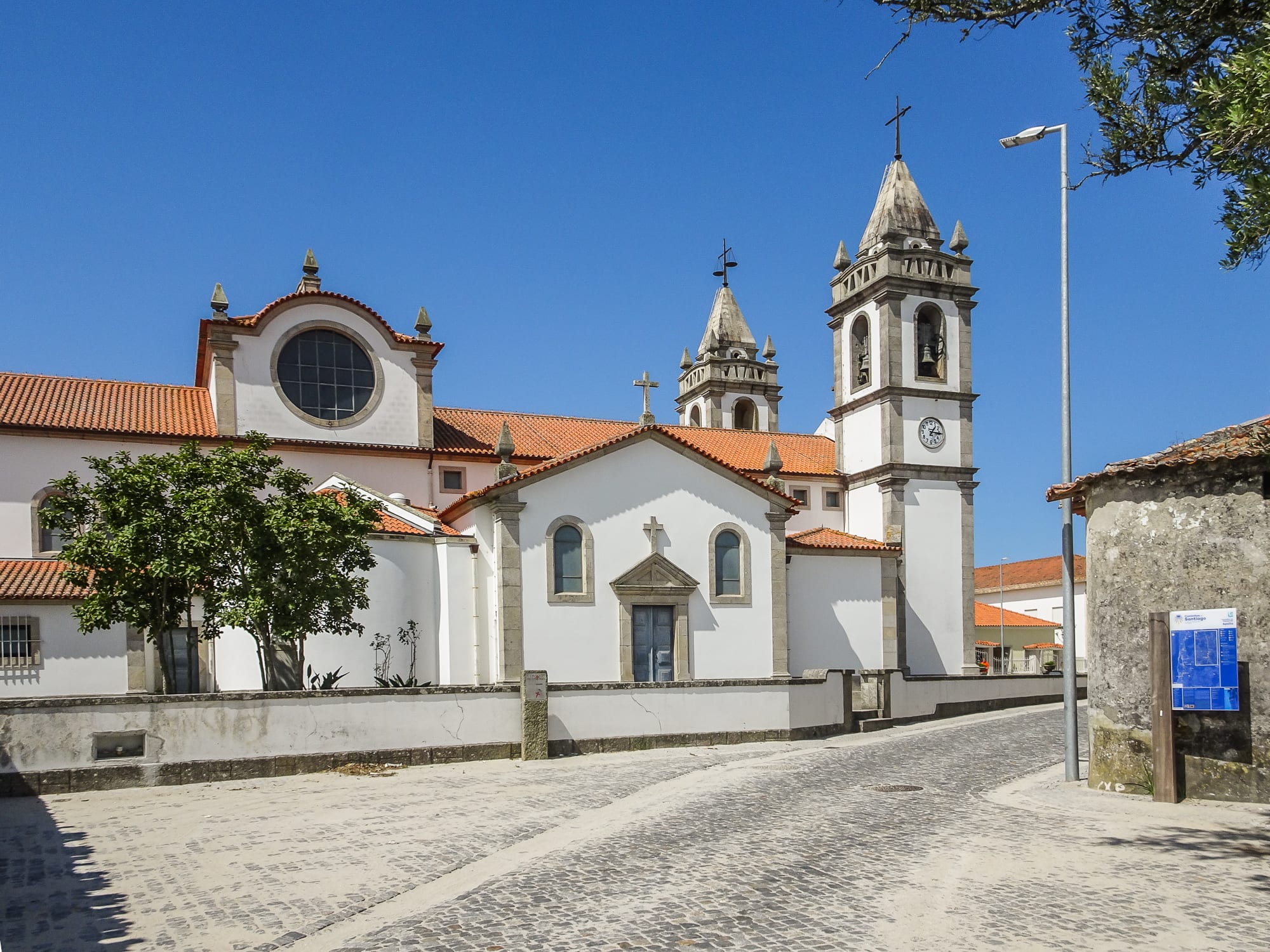 Igreja Matriz da Apúlia am Jakobsweg Portugal